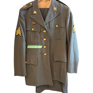 Vintage US Army Dress Uniform~Jacket Size 38R, Pants 36S, Shirt 15/33